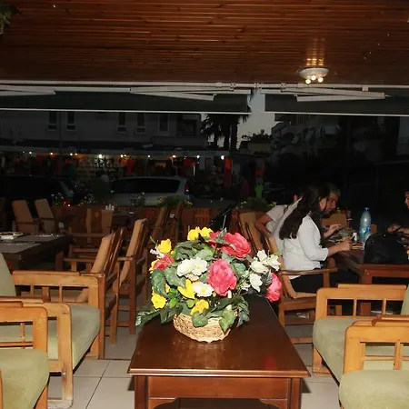 Lejlighedshotel Elegant Baronessa Apart 3*