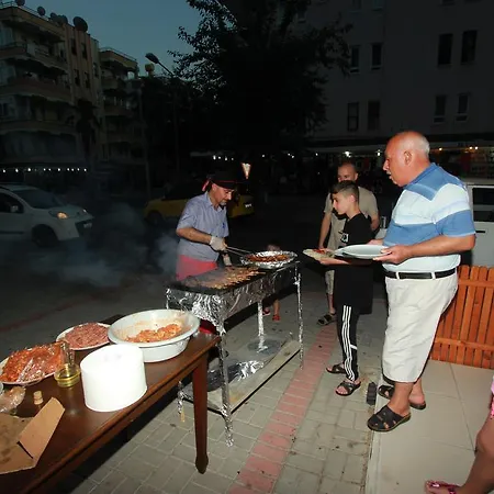 Elegant Baronessa Apart Lejlighedshotel