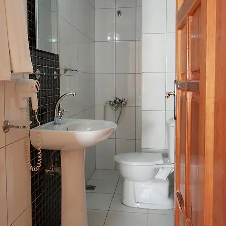 Elegant Baronessa Apart Ξενοδοχείο με διαμερίσματα 3*