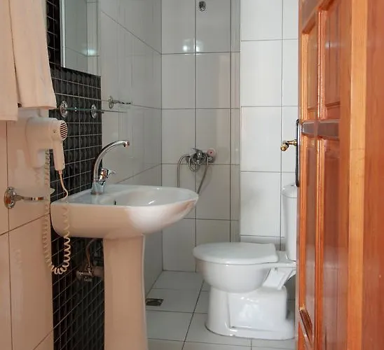 Elegant Baronessa Apart Apartahotel 3*