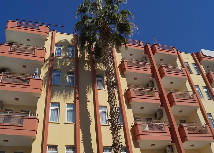 Apartahotel Elegant Baronessa Apart 3*