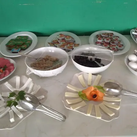 Elegant Baronessa Apart Apart Otel 3*